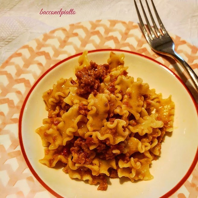 reginette, salsiccia, maiale di cinta senese